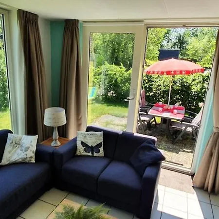 Πάρκο διακοπών Bungalowpark Mooyeveld *