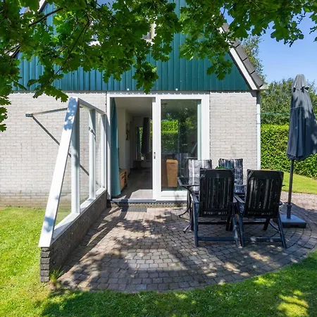 Bungalowpark Mooyeveld * Egmond-Binnen