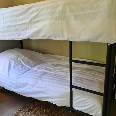 Bungalowpark Mooyeveld פארק נופש *